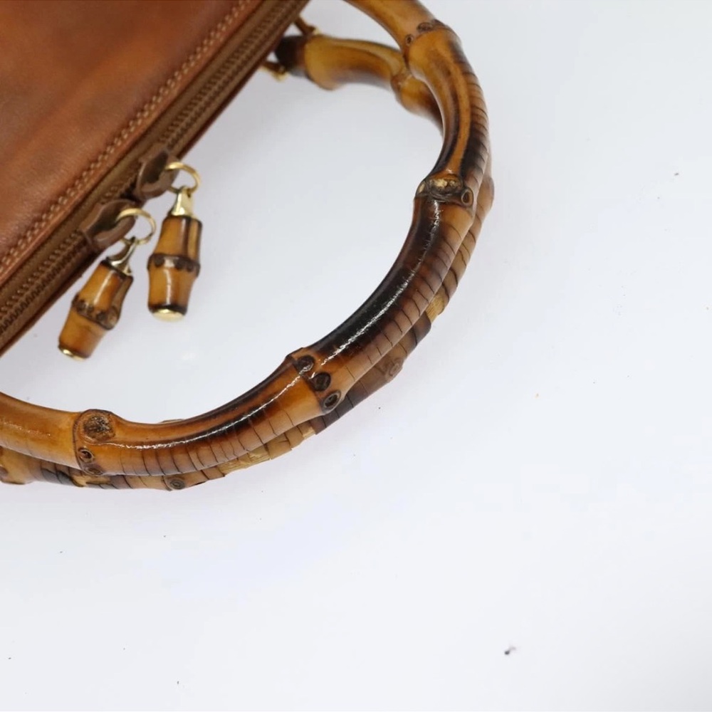 Gucci Vintage Bamboo Handle Top Zip Bag – Brown Caramel Leather, Crossbody Strap - Picture 7 of 13